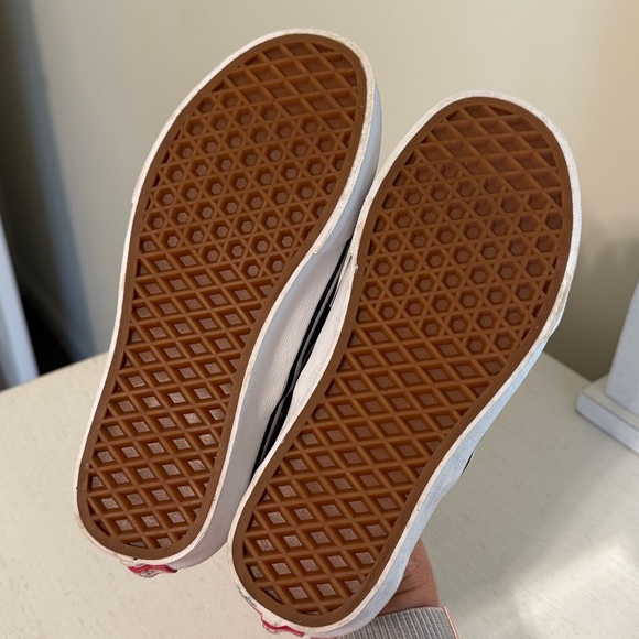 Vans Women’s (Coed) Classic Beauty Skull Slip-On Sneakers / Size 5 / Brand NWOT - Picture 2 of 9